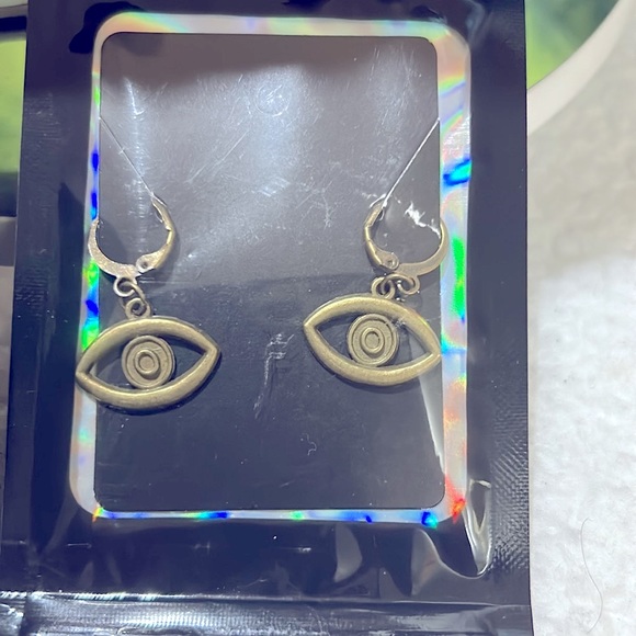 EUC Vintage Brahmin With Free Heels & Free Jewelry 2Rings 1Chain 1Earrings - Picture 6 of 17